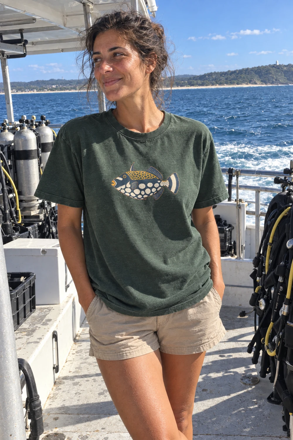 Clown triggerfish Little Shoal t-shirt in Forest green
