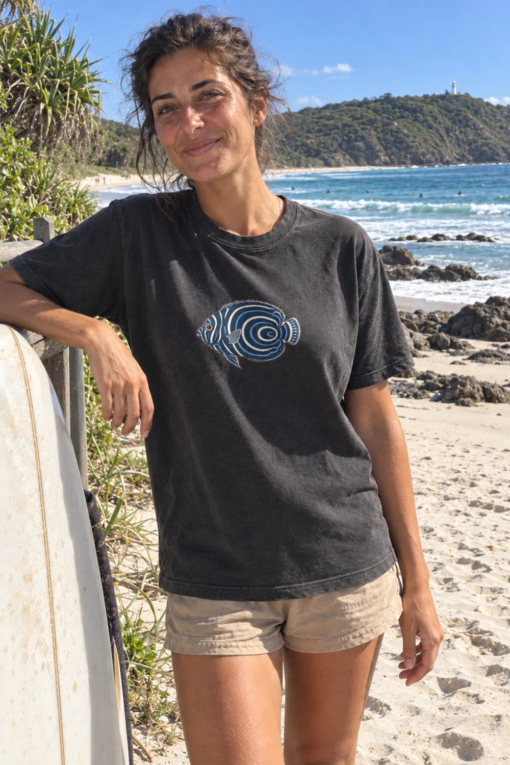 Emperor angelfish · Juvenile Little Shoal t-shirt in Washed black