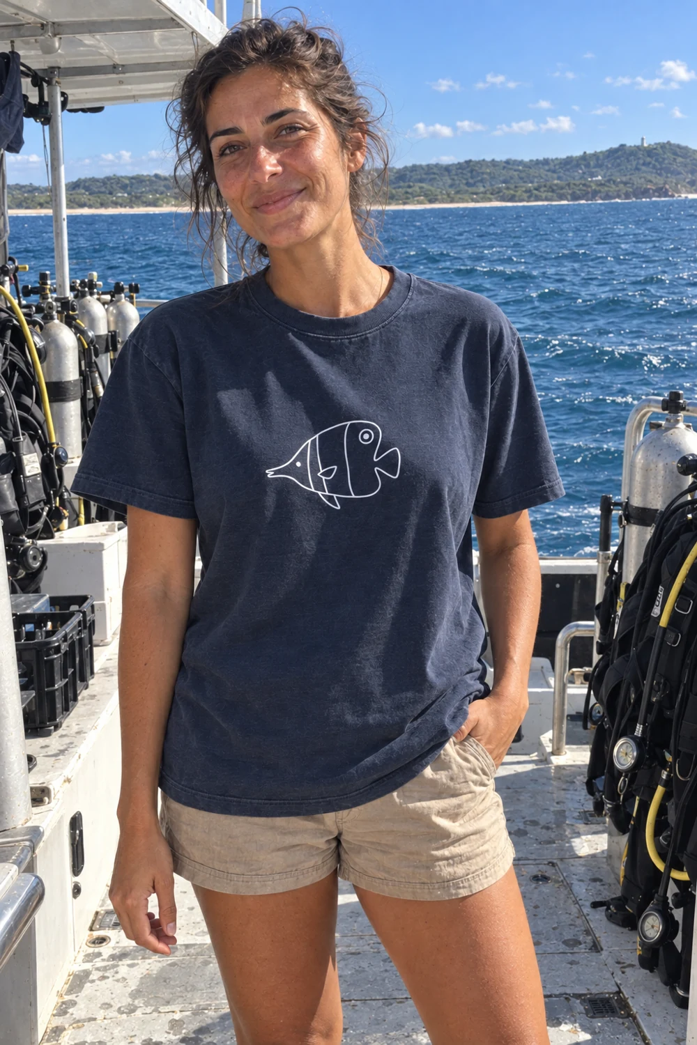 Copperband butterflyfish Night Dive t-shirt in Navy