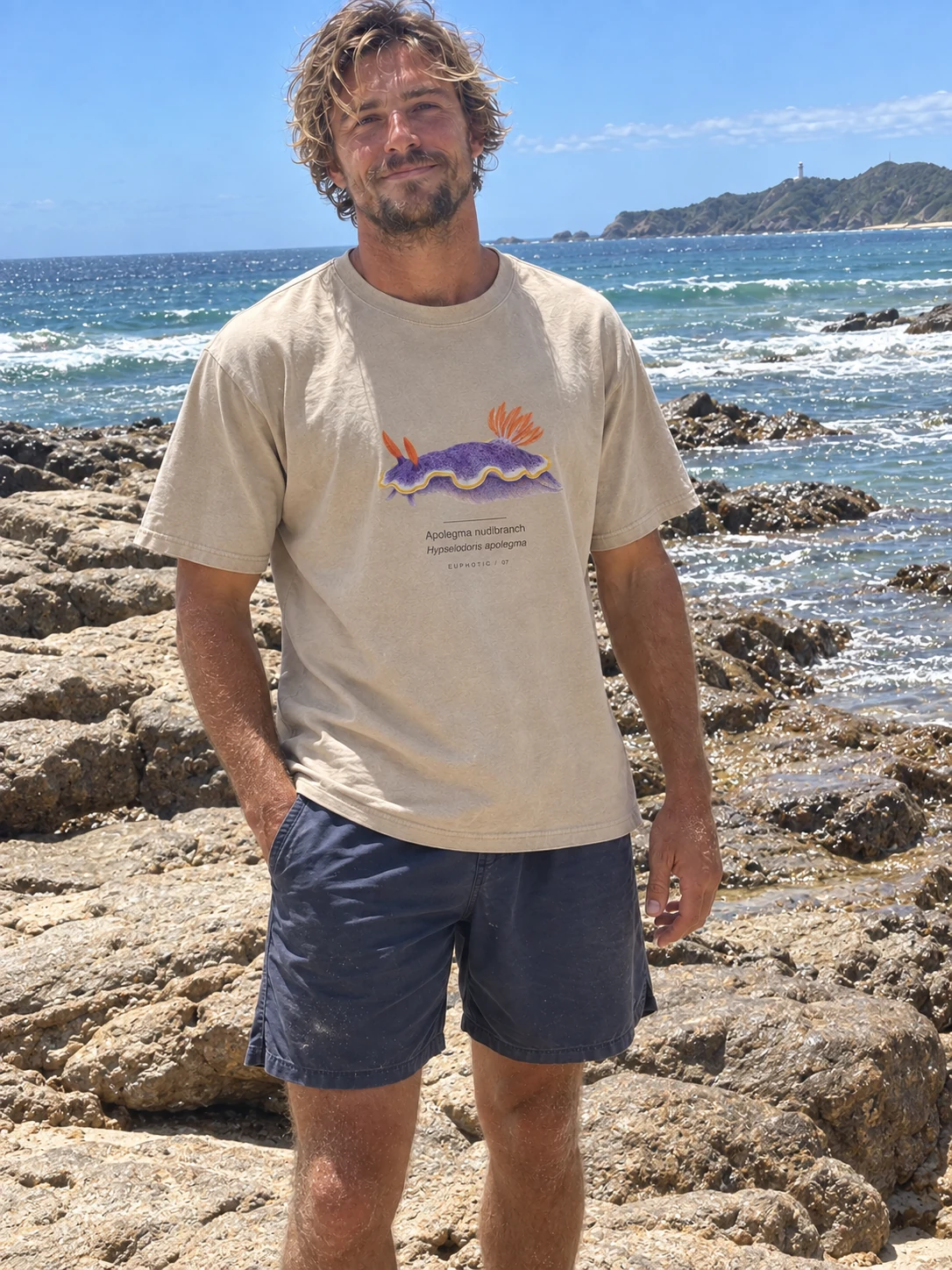 Apolegma nudibranch Reef Plates t-shirt in Washed sand
