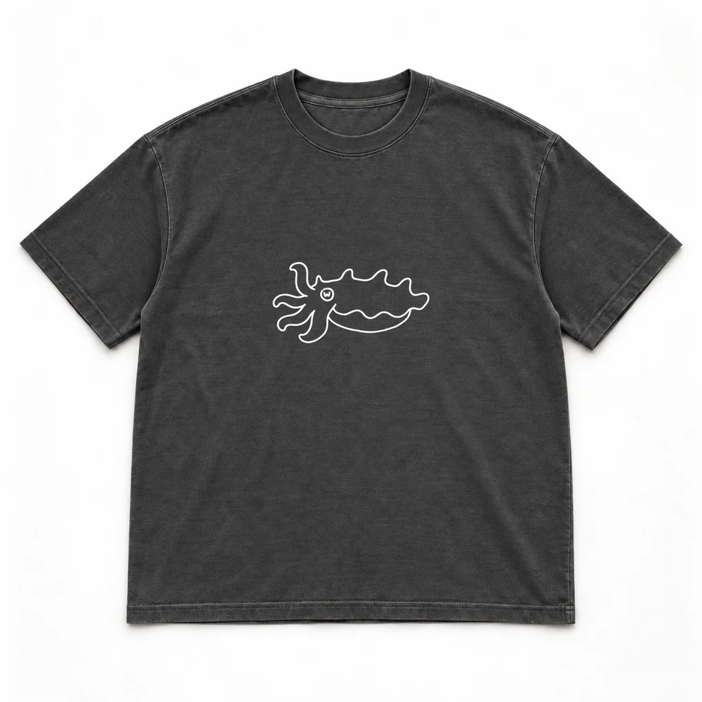 Flamboyant cuttlefish Night Dive tee in Washed black