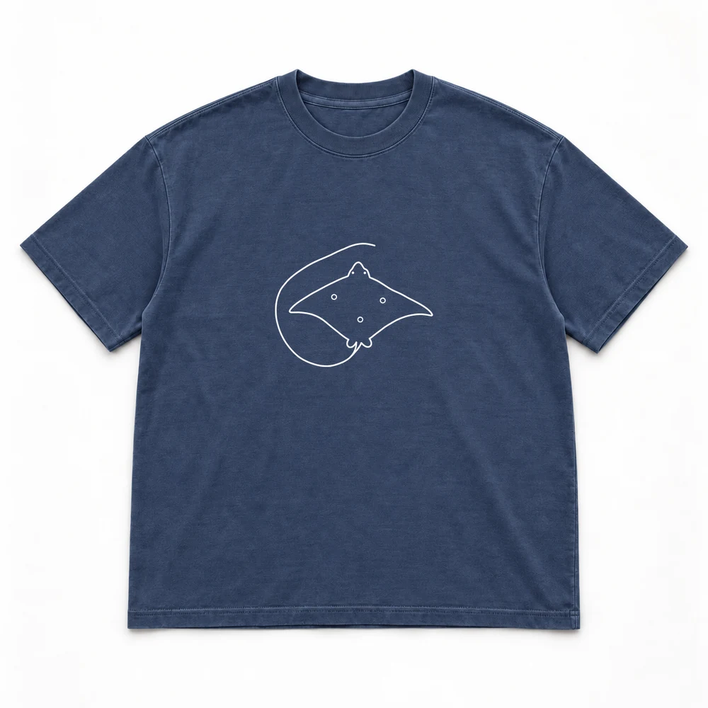 Ornate eagle ray, Navy tee